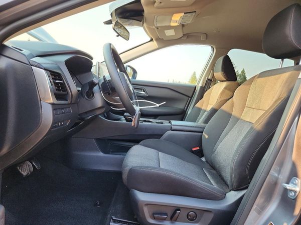 2024 NISSAN ROGUE SV — DENT