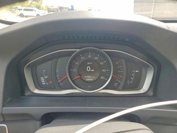 2016 VOLVO S60 SV32 Base