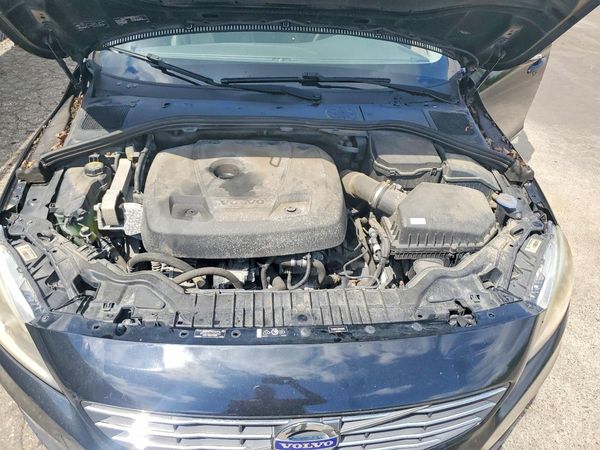 2016 VOLVO S60 SV32 Base