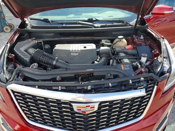 2022 CADILLAC XT5 Luxury