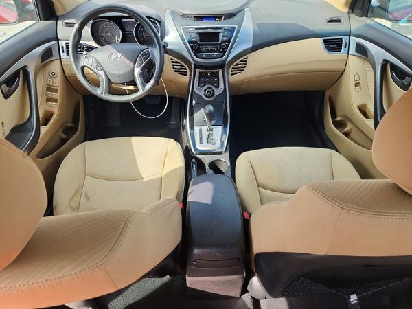 2013 HYUNDAI ELANTRA