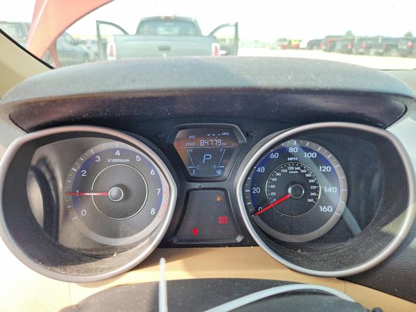 2013 HYUNDAI ELANTRA