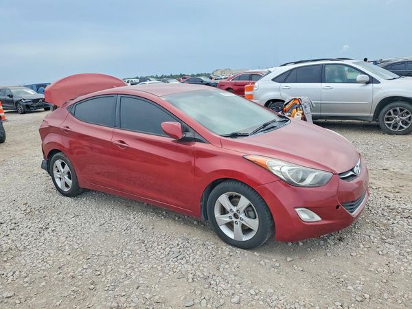 2013 HYUNDAI ELANTRA