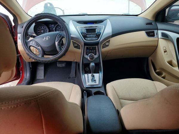2013 HYUNDAI ELANTRA