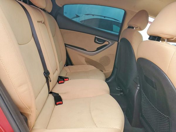 2013 HYUNDAI ELANTRA