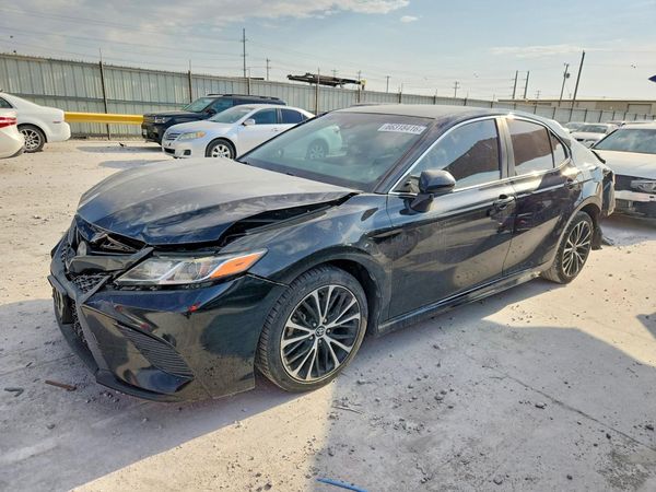 2018 TOYOTA CAMRY
