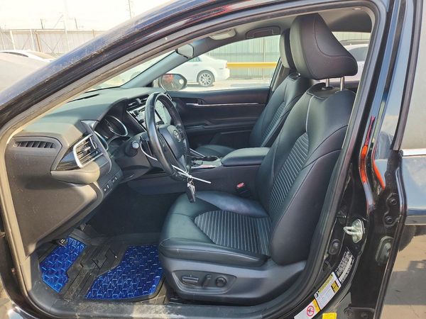 2018 TOYOTA CAMRY