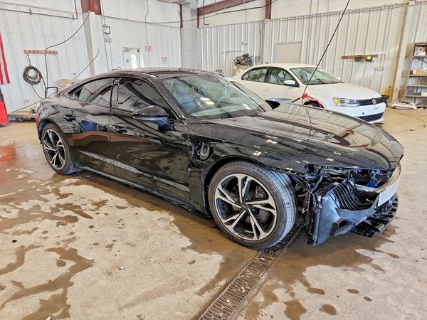 2022 AUDI E-TRON GT quattro Premium Plus