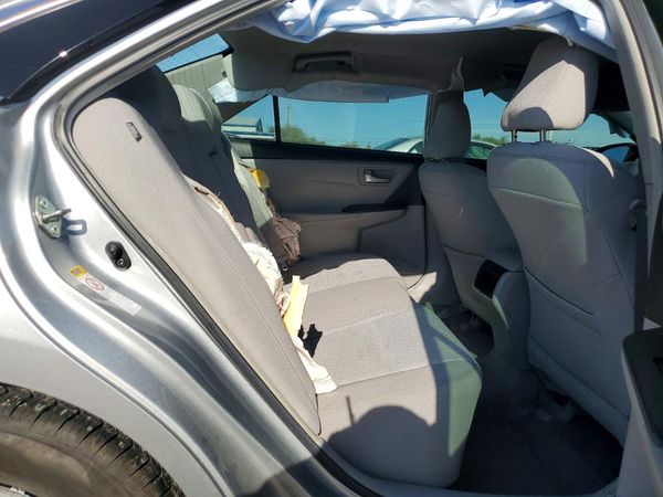 2015 TOYOTA CAMRY