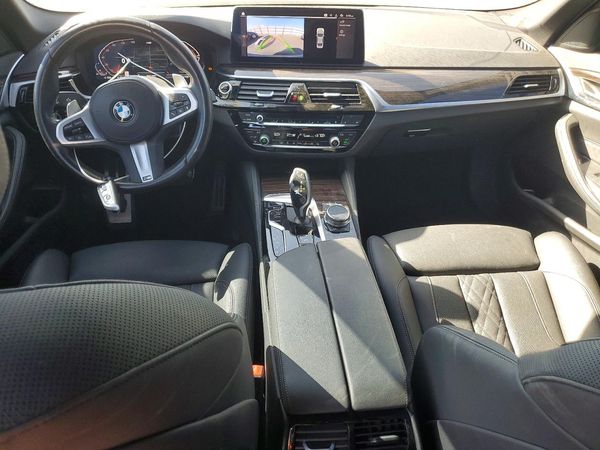 2023 BMW 540