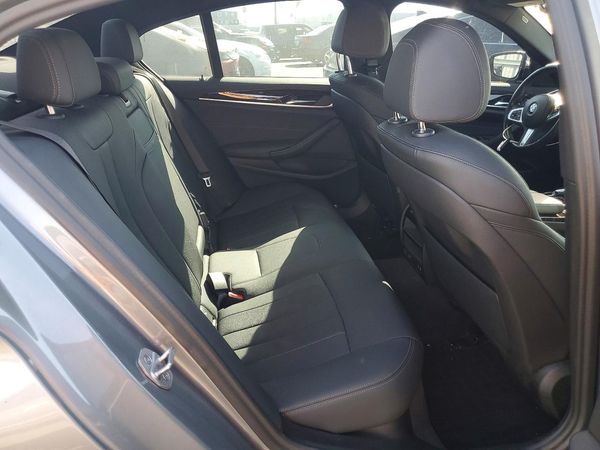 2023 BMW 540