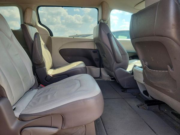 2017 CHRYSLER PACIFICA Touring L