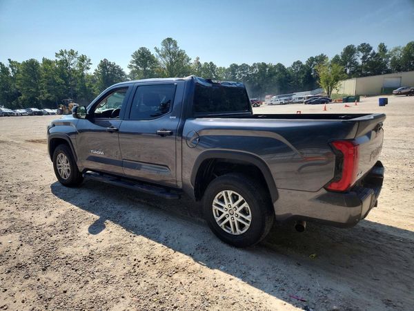 2022 TOYOTA TUNDRA SR5 — DSRA