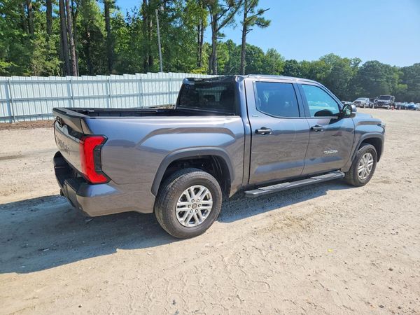 2022 TOYOTA TUNDRA SR5 — PSRA