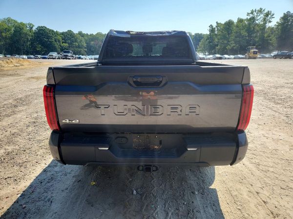 2022 TOYOTA TUNDRA SR5 — DIRR