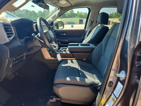 2022 TOYOTA TUNDRA SR5 — DENT
