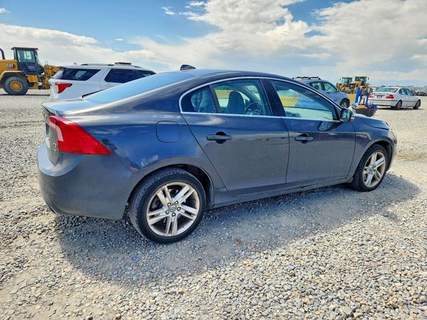 2015 VOLVO S60 Premier (non R design) — PSRA