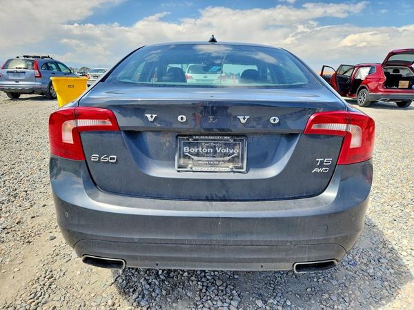 2015 VOLVO S60 Premier (non R design) — DIRR
