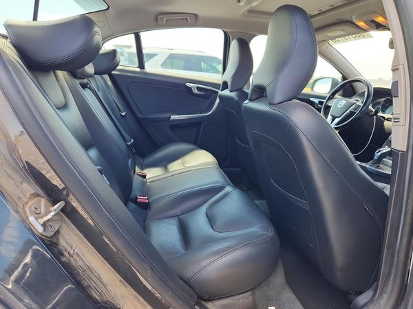 2015 VOLVO S60 Premier (non R design) — PSRS
