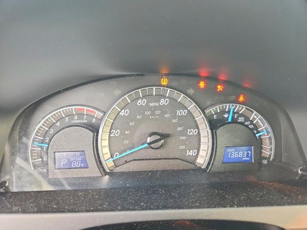 2014 TOYOTA CAMRY