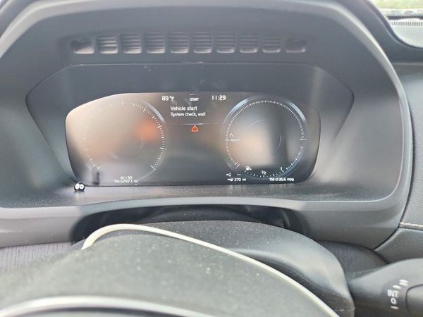 2022 VOLVO XC90