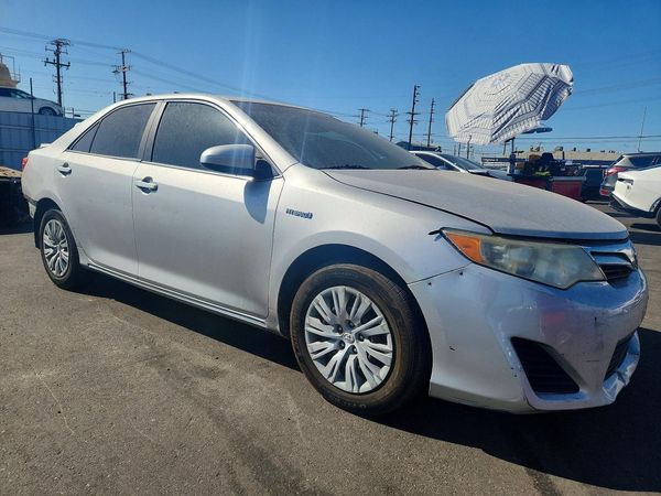 2012 TOYOTA CAMRY SOLA Hybrid