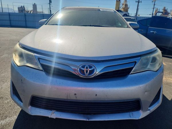 2012 TOYOTA CAMRY SOLA Hybrid