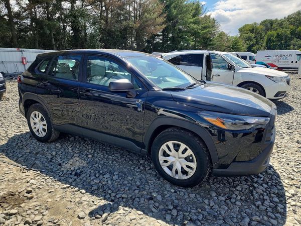 2026 TOYOTA COROLLA CROSS