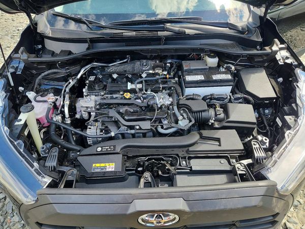 2026 TOYOTA COROLLA CROSS