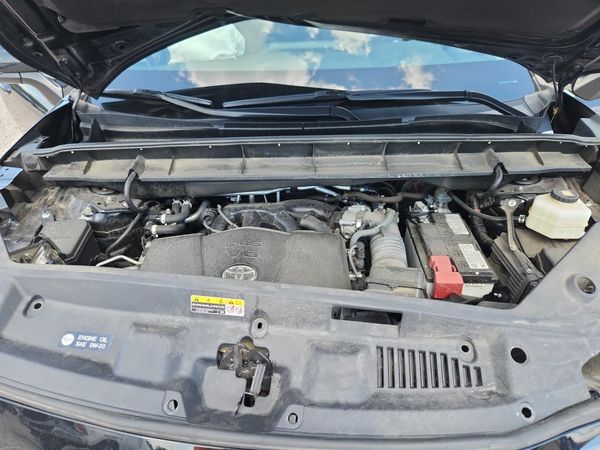 2022 TOYOTA HIGHLANDER L