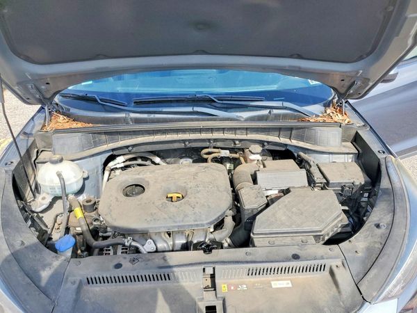 2019 HYUNDAI TUCSON — Engine bay