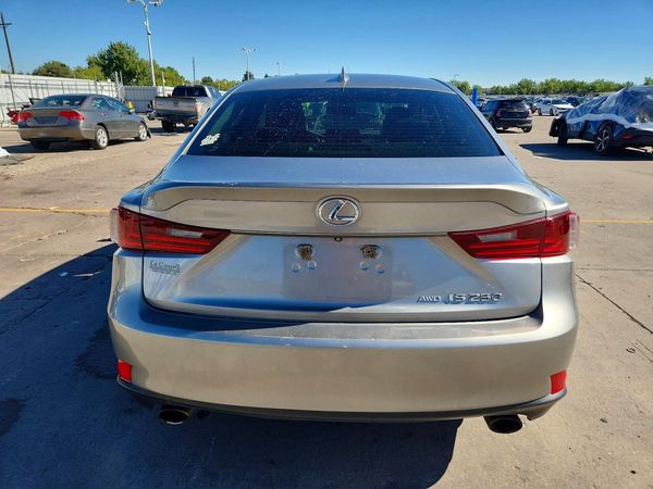 2015 LEXUS IS