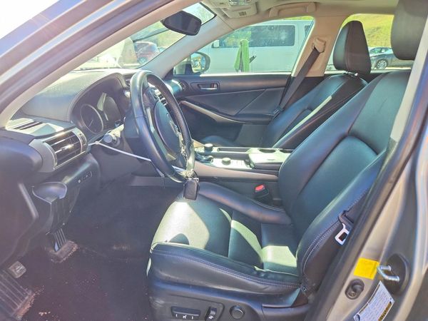 2015 LEXUS IS