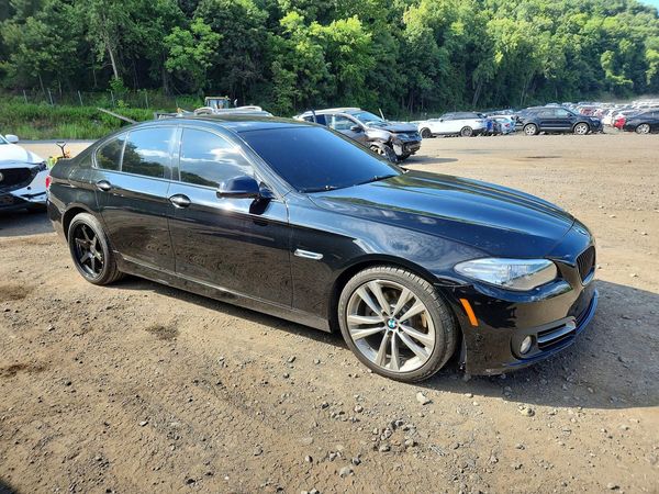 2016 BMW 528