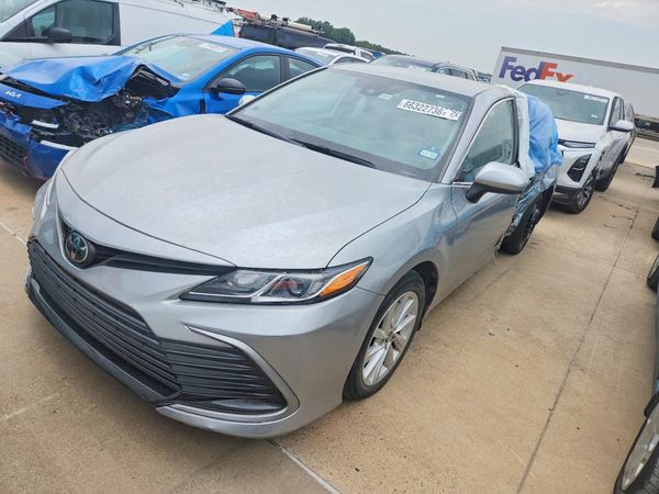 2022 TOYOTA CAMRY