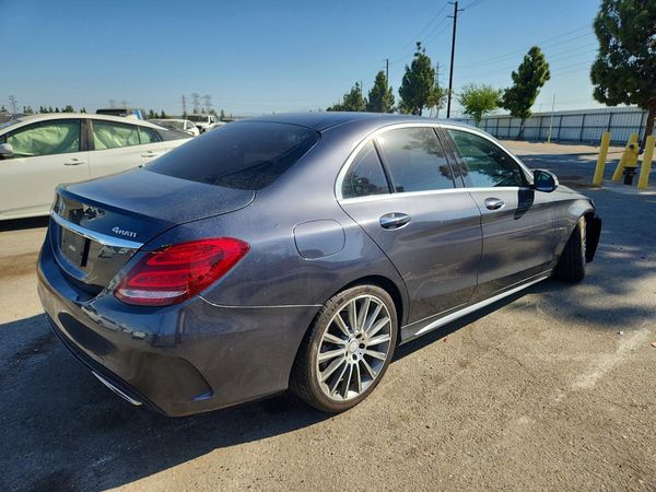 2015 MERCEDES-BENZ C