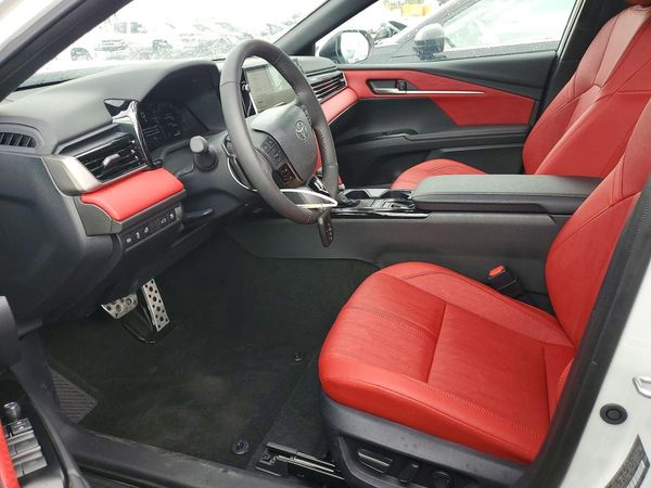 2026 TOYOTA CAMRY