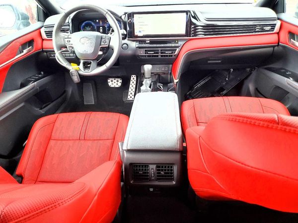2026 TOYOTA CAMRY