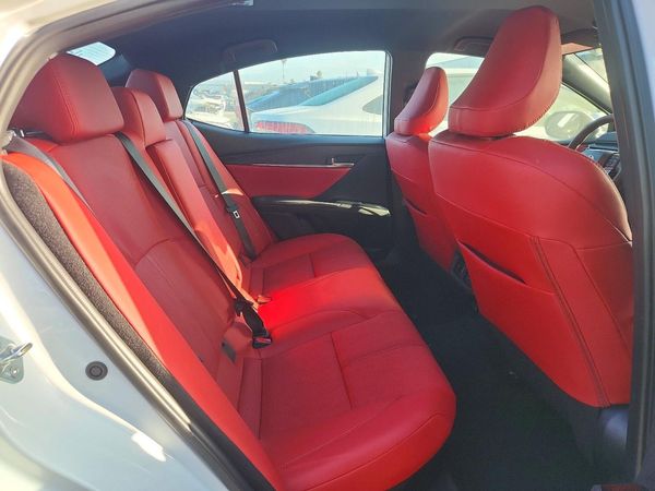 2026 TOYOTA CAMRY