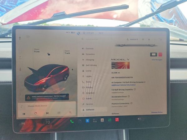 2026 TESLA MODEL Y