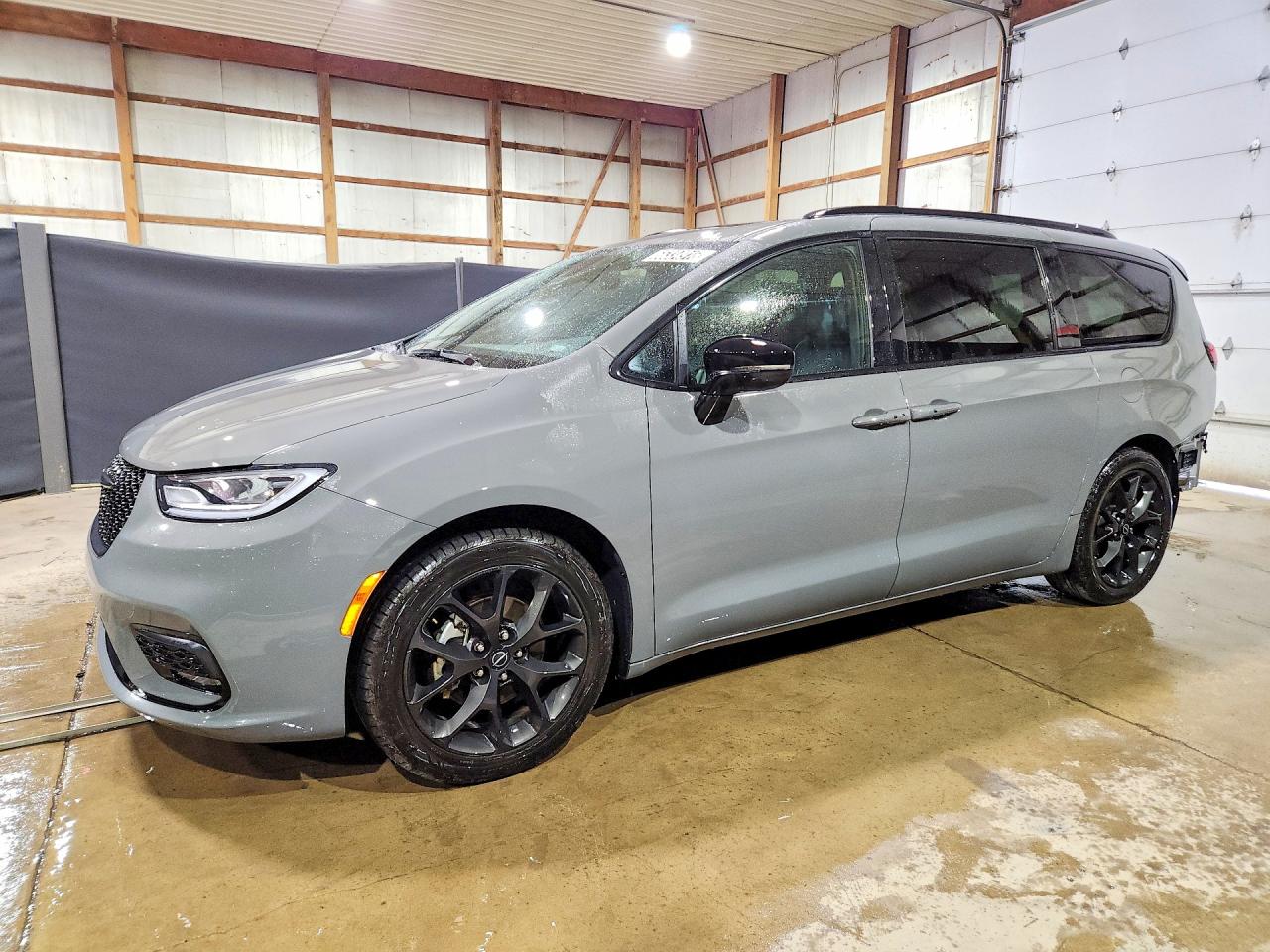 2025 CHRYSLER PACIFICA Limited