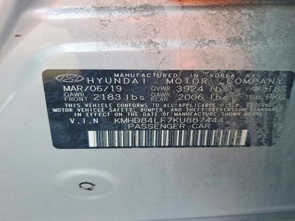 2019 HYUNDAI ELANTRA