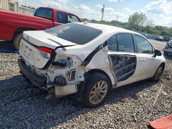 2021 TOYOTA COROLLA