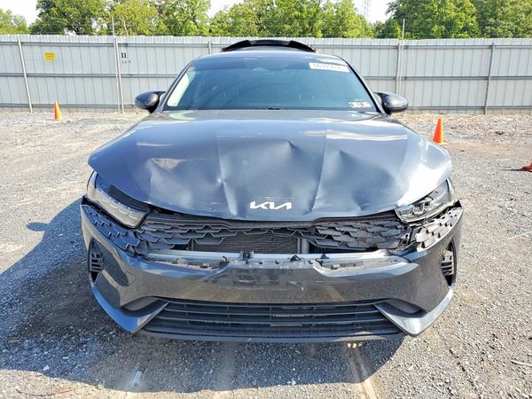 2022 KIA K5