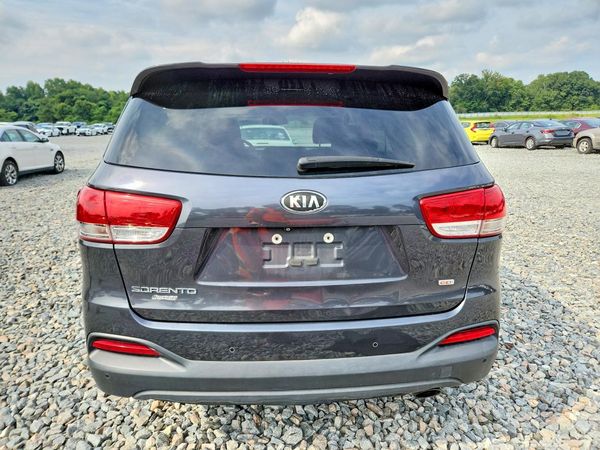 2017 KIA SORENTO L, LX