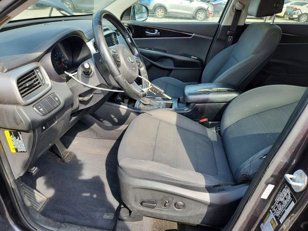 2017 KIA SORENTO L, LX