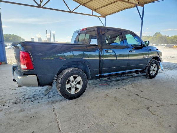 2018 RAM 1500 SLT