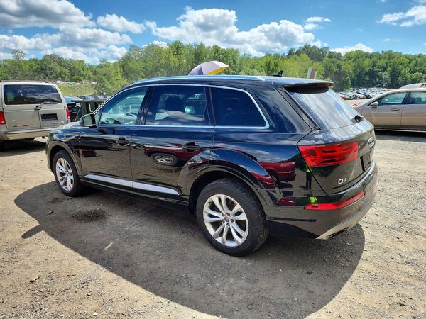 2017 AUDI Q7 quattro Premium Plus