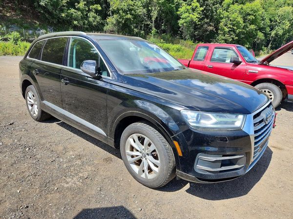 2017 AUDI Q7 quattro Premium Plus