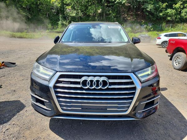 2017 AUDI Q7 quattro Premium Plus